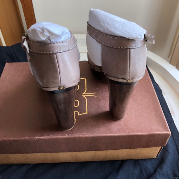 FREE PEOPLE (DULCE) AMSTERDAM CLOG/HEEL (US 9M) - Picture 4 of 8